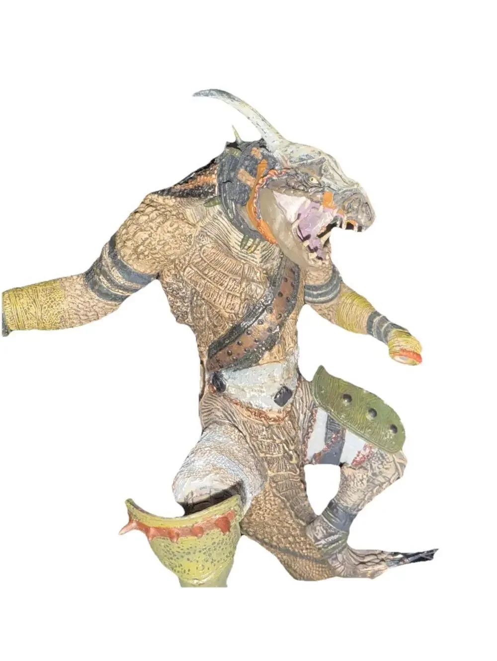 McFarlane  Dragons Dragon Series 3 Komodo Clan 3 Dragon 6.5 inch Missing Hand